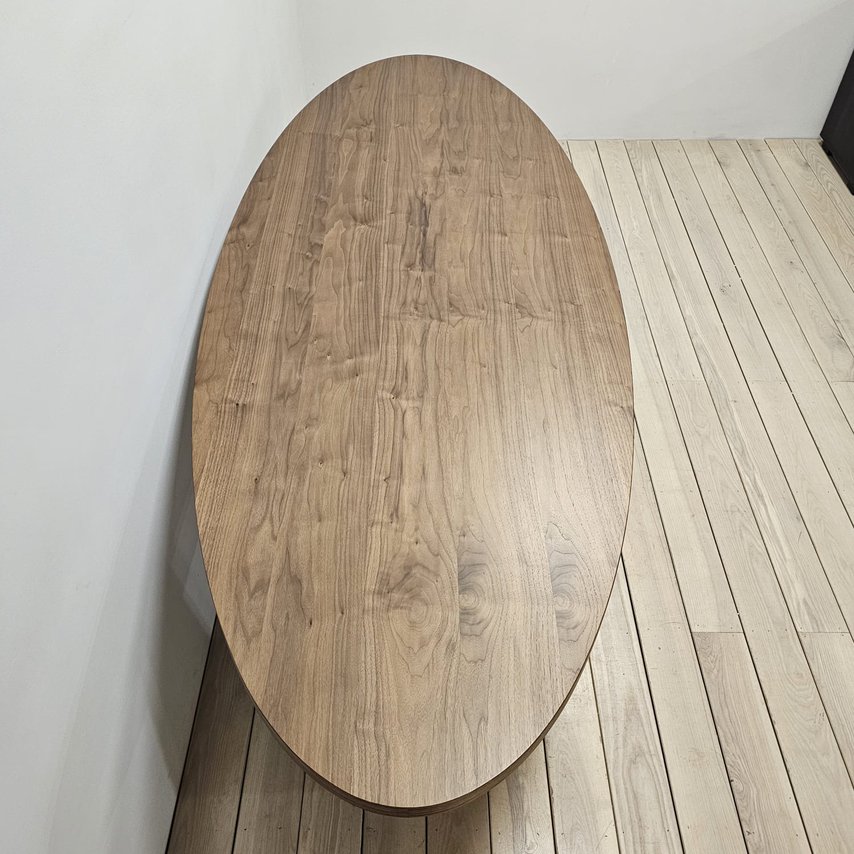 Modelis Vertex Walnut